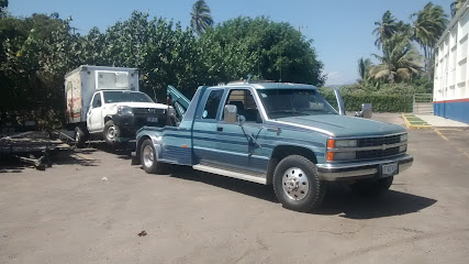 Negocio Grúas Armería Valadez
