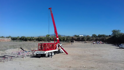 Negocio Gruas Y Montajes Cornejo