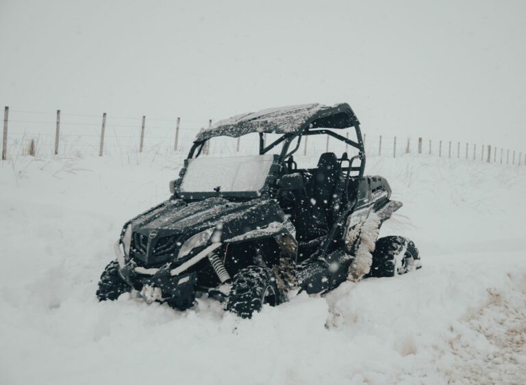 ¿Qué hacer si tu vehículo se queda atrapado en la nieve? Guía práctica de rescate